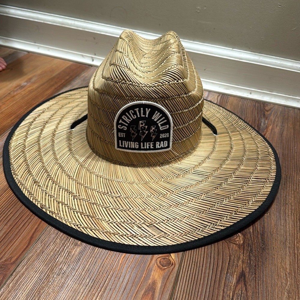 Women’s Strictly Wild straw sun hat